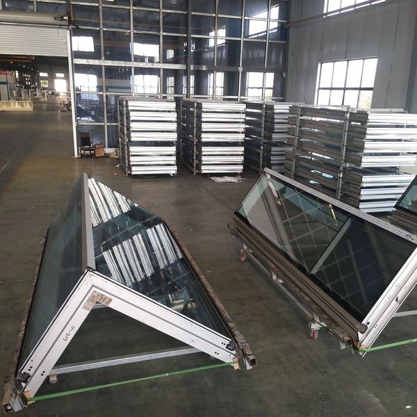 HongKong LCM Construction Co., Limited 업체 생산 라인